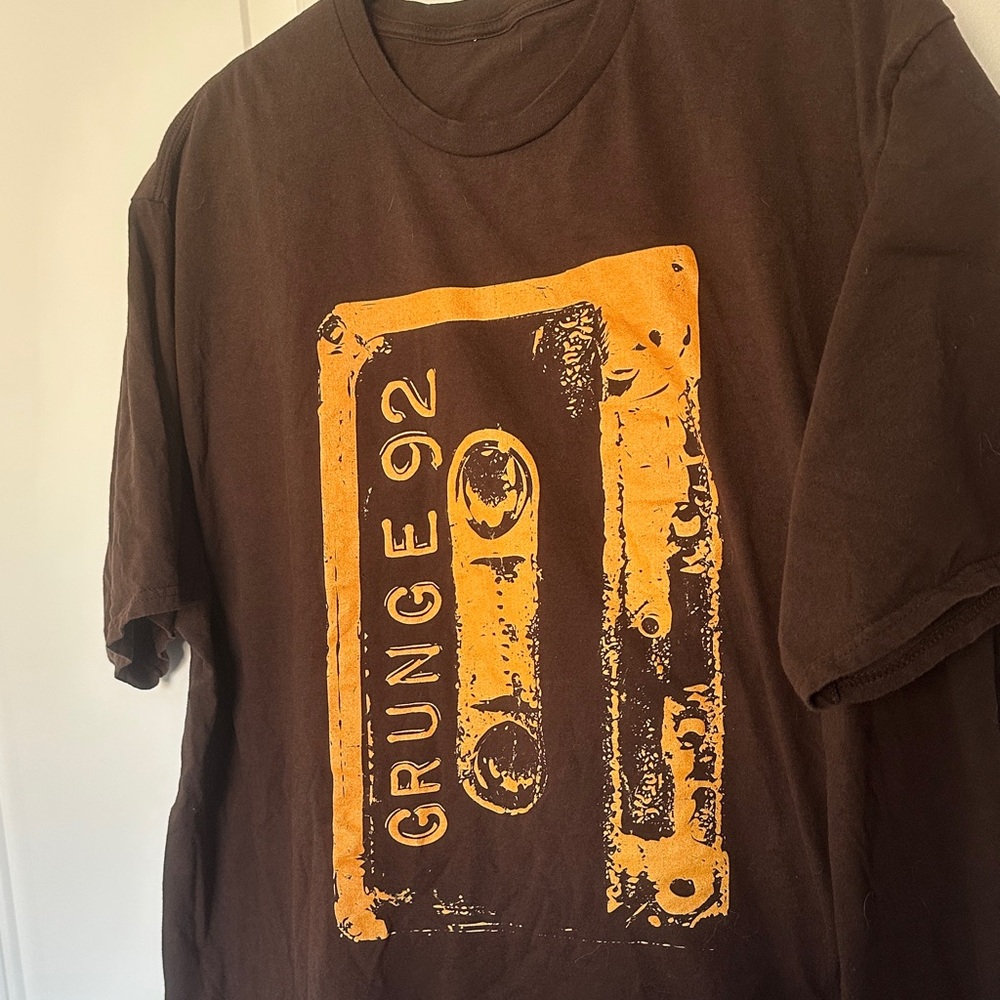 Grunge 92 Graphic T-Shirt in Brown and Orange